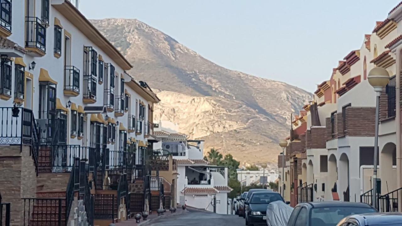 Excelente Habitacion En Bonita Y Tranquila Casa En Benalmadena Pueblo Lejlighed Eksteriør billede