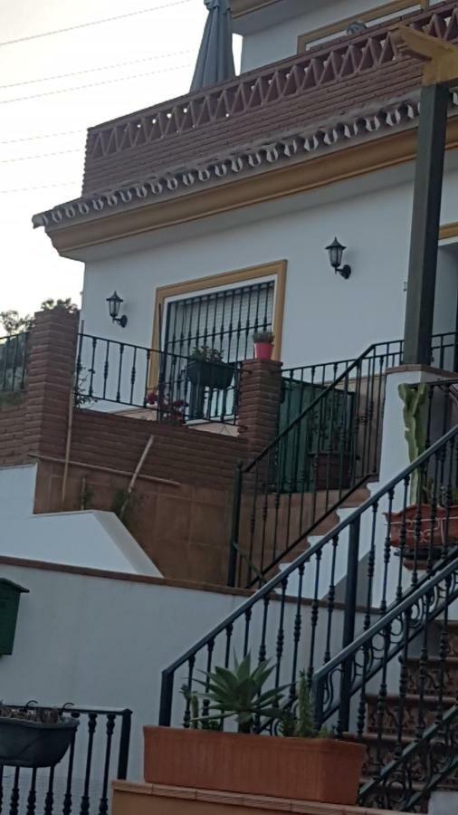 Excelente Habitacion En Bonita Y Tranquila Casa En Benalmadena Pueblo Lejlighed Eksteriør billede