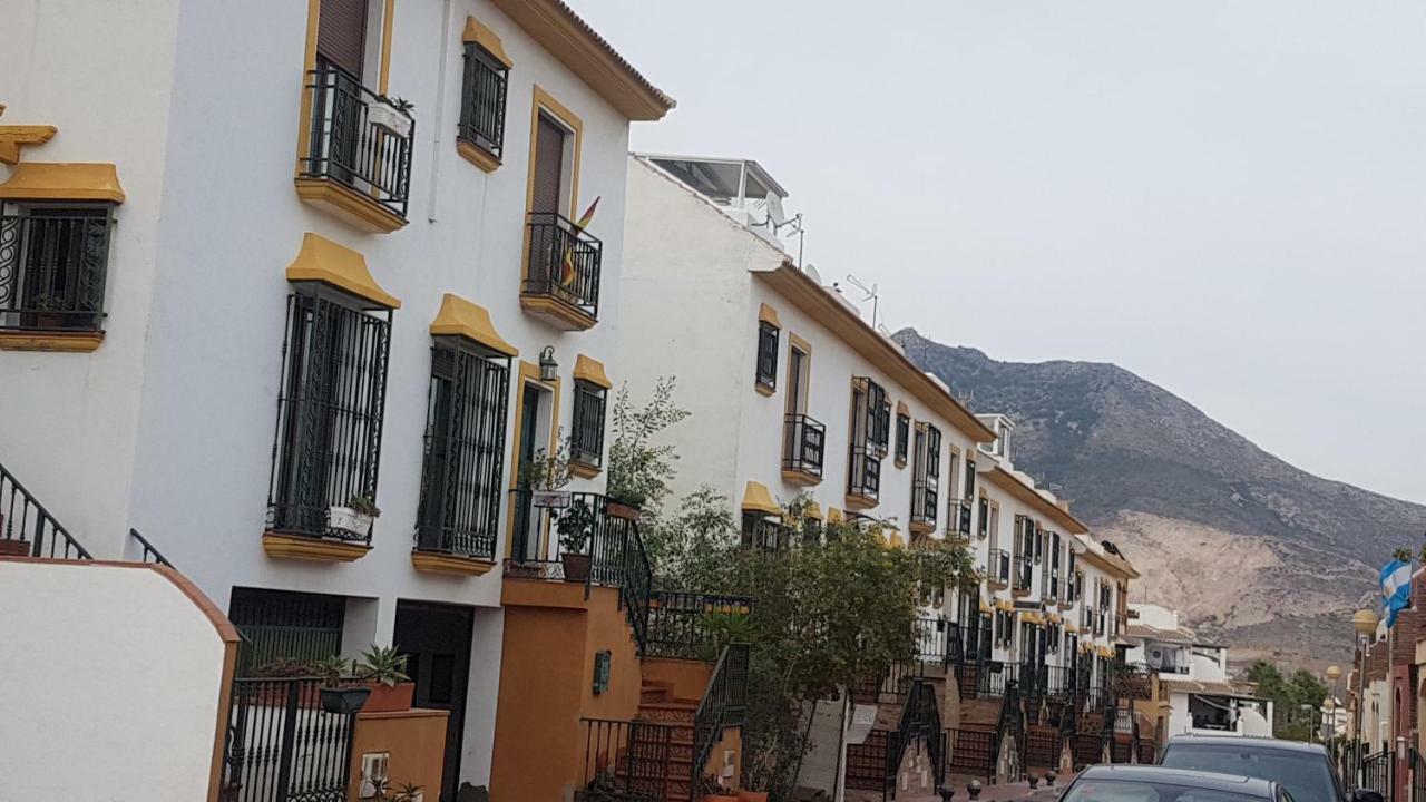 Excelente Habitacion En Bonita Y Tranquila Casa En Benalmadena Pueblo Lejlighed Eksteriør billede